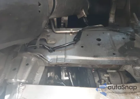 2009 Infiniti G37 Journey z USA, uszkodzony, nr VIN JNKCV61E49M305775